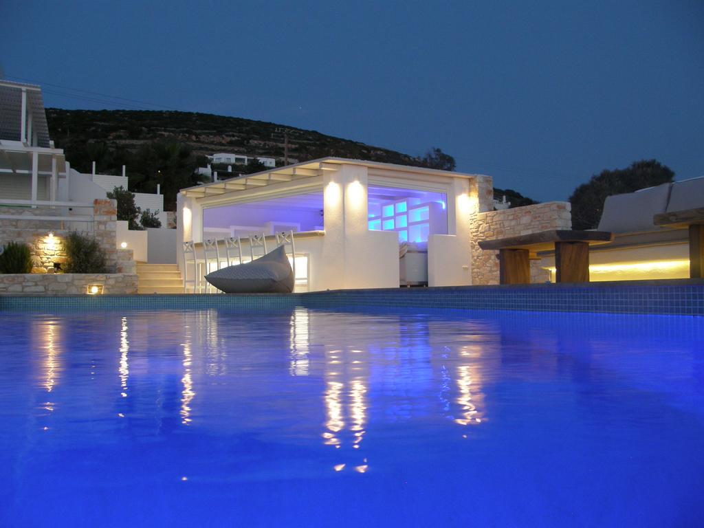 Anna Platanou * Agia Irini (Paros)